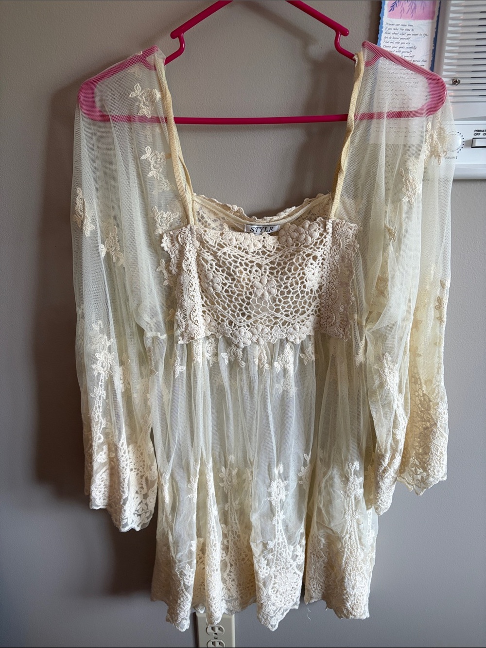 New with tags! Women’s boho-style top/mini dress | Size Medium